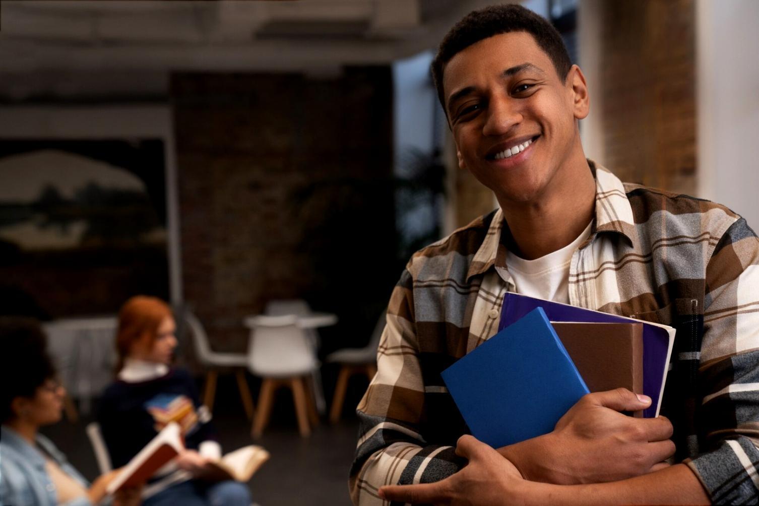 Internationale Studierende beim gemeinsamen Lernen